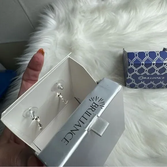 Brilliance Swarovski Crystal Baguette Shaped Hoops 1” - Picture 2 of 2